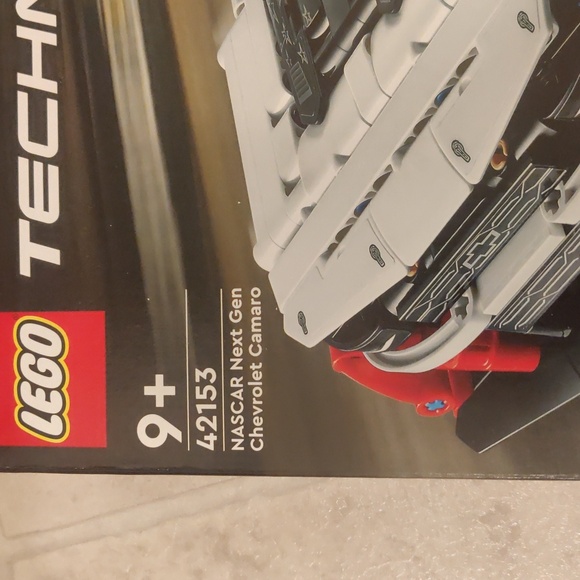 LEGO Technic NASCAR Race Car - Multicolor - Picture 3 of 7